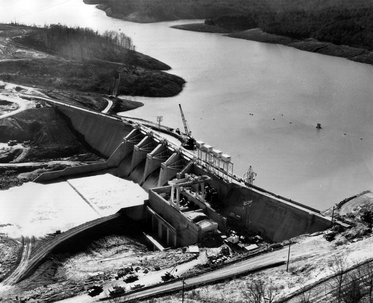 Leesville Construction near end Jan. 23, 1963